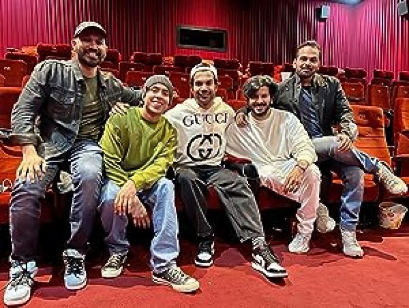 مسلسل Guns & Gulaabs الموسم الاول الحلقة 1 الاولي